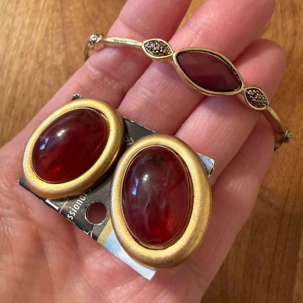 Vintage Crown Trifari Red Lucite Cabochons Gold Clip Earrings and Bracelet Set